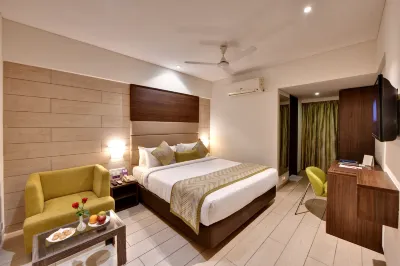Click Hotel Vadodara 4 Mins Walk for the Railway Station