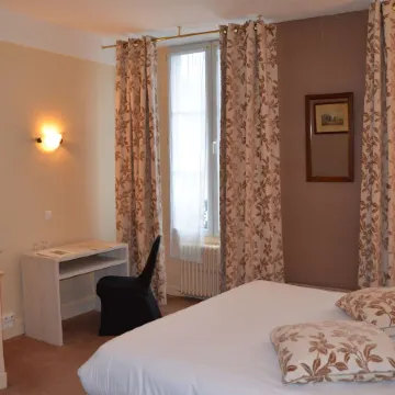 Brit Hotel du Dauphin l'Aigle