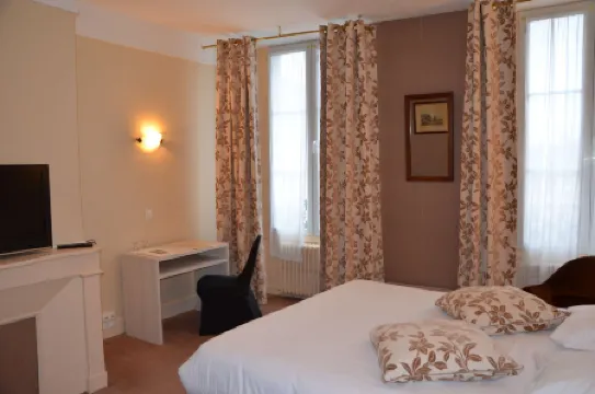 Brit Hotel du Dauphin l'Aigle