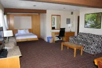 Ramada by Wyndham Campbell River Hotels in Campbell River