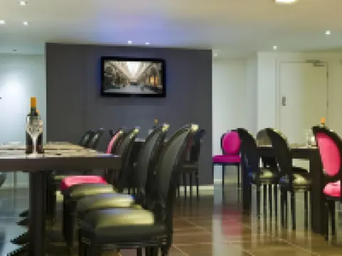 B-Aparthotel Grand Place