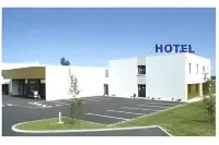 Brit Hotel Confort Bressuire - parking