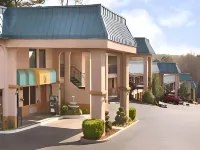 Super 8 by Wyndham Forest Park Hotels near Hartsfield–Jackson Atlanta International Airport