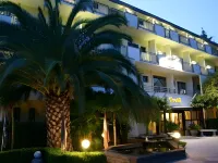 Hotel Sant'Elia Các khách sạn gần La Golosa