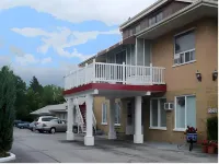 Park Motel - Motels