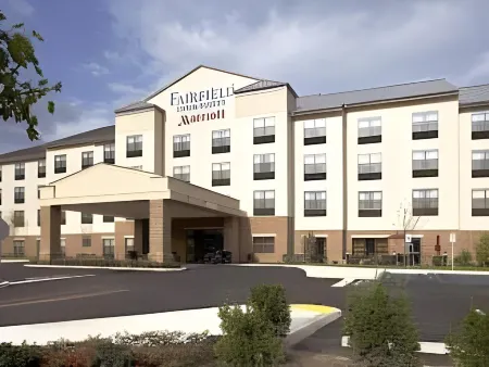 Fairfield Inn & Suites Cumberland