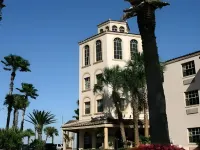 Inn on the Lakes Hotels near Highlands Hammock State Park