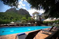 Hotel Can Boix de Peramola - ที่มีที่จอดรถ