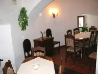 Krumlov Tower Hotels in Mirkovice