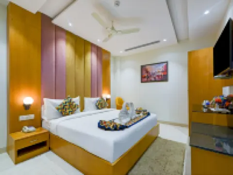 Pineberry酒店的Classio Royale 鄰近阿卡爾·塔拜特宮的酒店