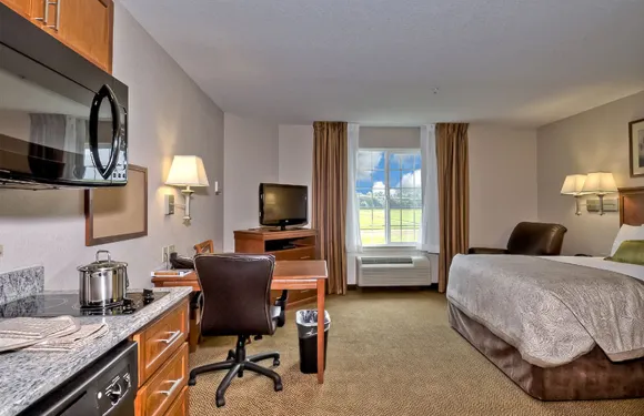 Candlewood Suites 伯靈頓