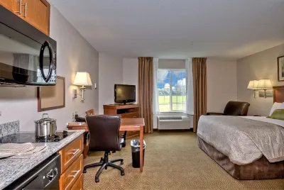 Candlewood Suites Burlington Отели рядом с достопримечательностью «Sedro-Woolley Museum»