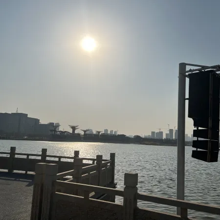 Yue'an Homestay (Xihuan South Street)