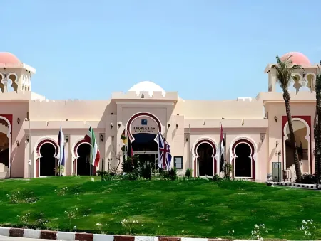 Sea Beach Aqua Park Resort Отели рядом с достопримечательностью «Бей- Набк»