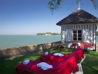 Schloss Hotel Wasserburg Hotels in Kressbronn am Bodensee