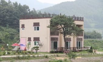 Yangpyeong Single-Family Home