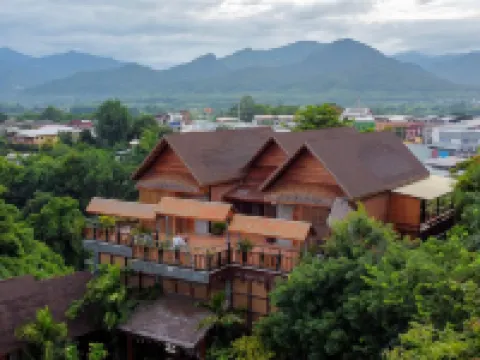 โกโก้ วัลเล่ย์ รีสอร์ต โรงแรมในอำเภอ ปัว