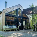 Waterlodge Skries in Nes Hotels in Grouw