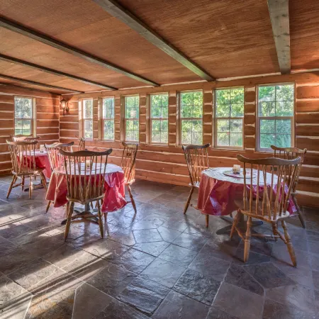 The Davies Family Inn