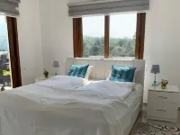 Highly comfortable family-friendly apartment in lovely area