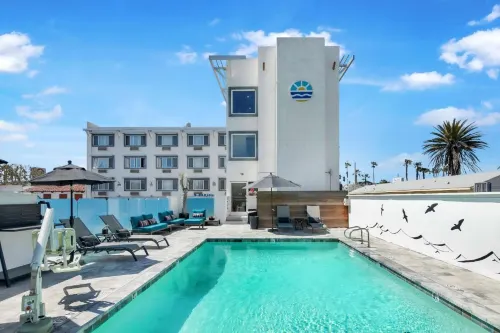 Hotel Solarena Newport Beach, a Dazzler Select by Wyndham - Beach