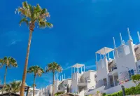 Los Olivos Beach Resort Hotels in Коста-Адехе