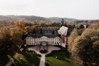 Château St Gerlach - Oostwegel Collection, Member of Relais and Châteaux Monulphus en Gondulphus kerk 주변 호텔