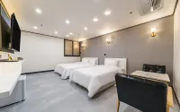 Changwon Masan Jamjari Hotel