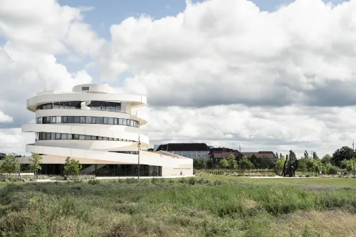 Voco Beaune – CITÉ des Vins Hotel di Montagny-les-Beaune