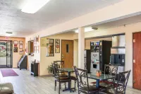 Econo Lodge Lansing - Leavenworth Hotels in Leavenworth