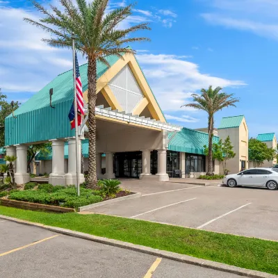 Best Western Seaway Inn Hotels near Handsboro Square Shopping Center