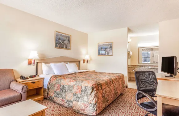 亞祖城戴斯酒店