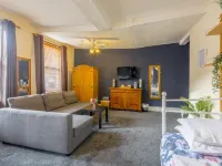 ذا ووترجايت إن Hotels near والم غايت