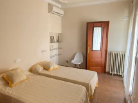 Complete, Spacious House, with Pool and Surrounded by Nature Hotels in Ribera Alta