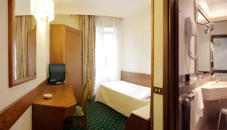 Santa Chiara Hotel ホテル