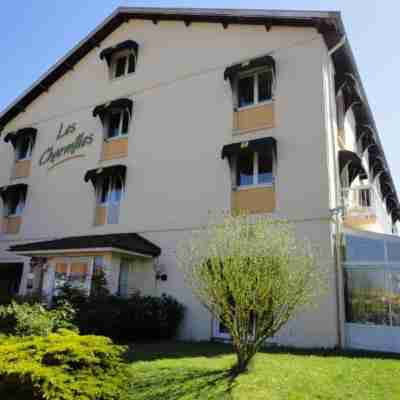 Logis Hôtel-Restaurant les Charmilles Hotel Exterior