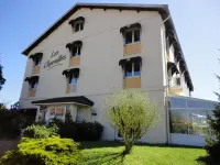 Logis Hôtel-Restaurant les Charmilles Hôtels à : Lux