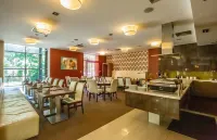 Impiq Hotel - Завтрак