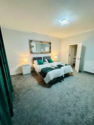 Beautiful 2Bed House near Pinderfield Hospital Hotels near Wakefield Westgate