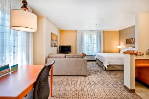 TownePlace Suites by Marriott Raleigh Cary/Weston Parkway Các khách sạn ở Morrisville