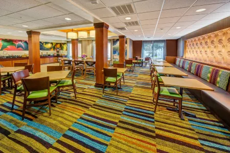 Fairfield Inn & Suites Russellville