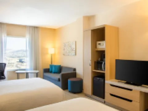 フェアフィールド・イン・ケレタロ・パワータウン ケレタロのホテル