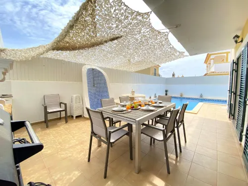 Pêra Amazing Villa with Pool by Homing Hoteles en Pêra