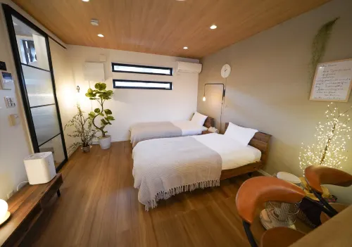 ガレージハウスホテル　ISHIUCHI 　BASE(無人チェックインシステム採用)／民泊