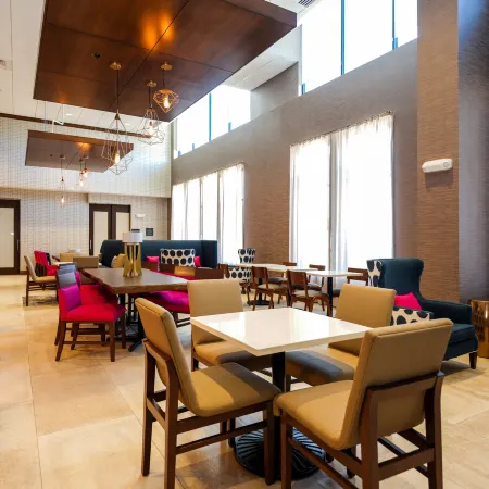 Hampton Inn and Suites Aurora South Denver