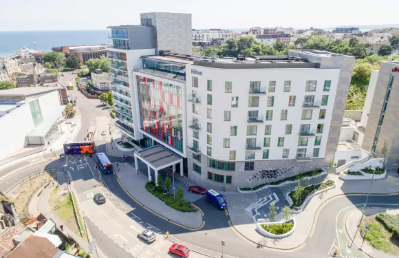 伯恩矛斯希爾頓酒店