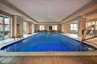 Embassy Suites by Hilton Little Rock - Pools