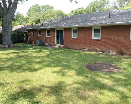 Short Walk to Ball State University Campus - Quiet Neighborhood Hotels in Muncie