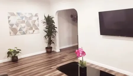 Prime location Close to Downtown LA 2 bed 1 bath Kingsize Bed Private Entry! 17 Отели рядом с достопримечательностью «Keck School of Medicine of USC Physician Assistant Program»