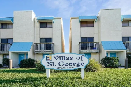 Villa A2, Beach front, ground level!